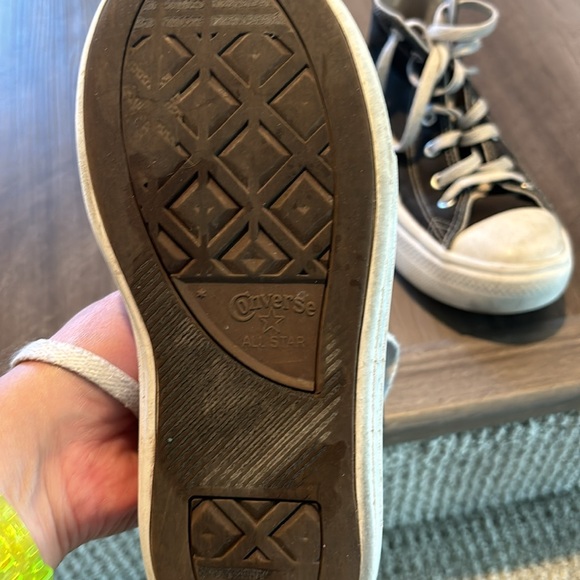 CONVERSE Girl's High Tops with thick sole size 3 - Picture 5 of 5